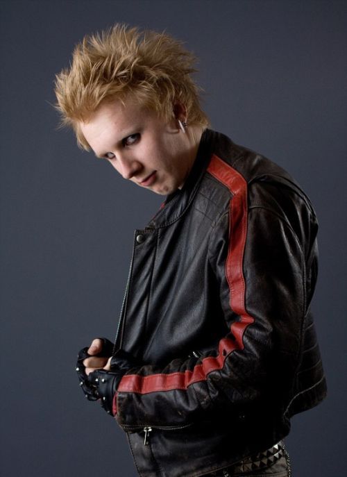 Гарри Крейг, Harry Craig, младший брат Дэниеля Крейга