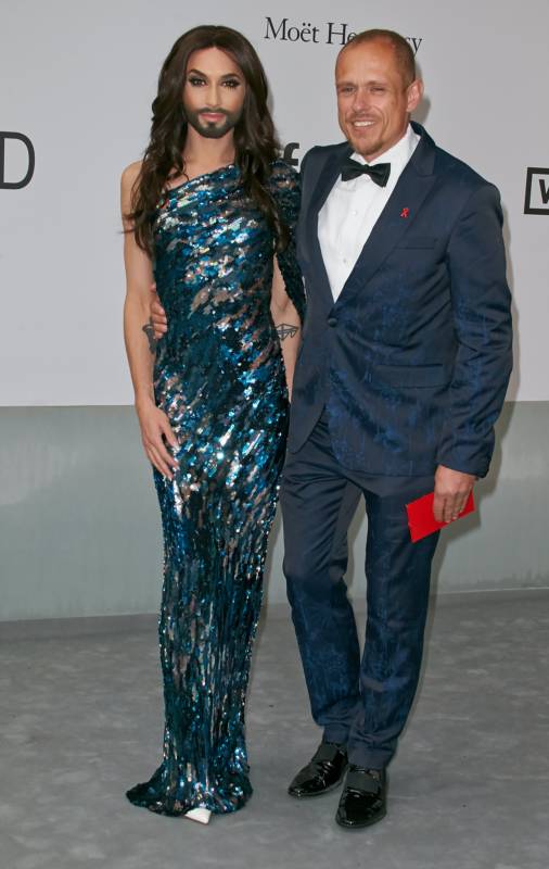Кончита Вурст Канны 2014, AmFAR «Кино против СПИДа» Кончита вурст, платье Кончиты Вурст