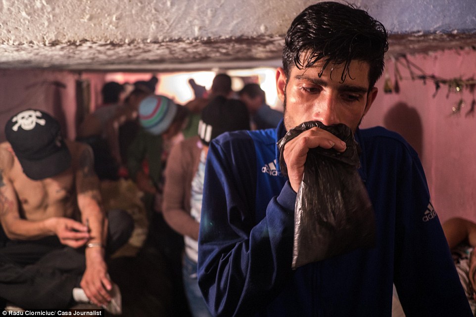 накроманы канализация Бухарест, бездомные общество канализация Бухарест, под улицами Бухареста, Румыния