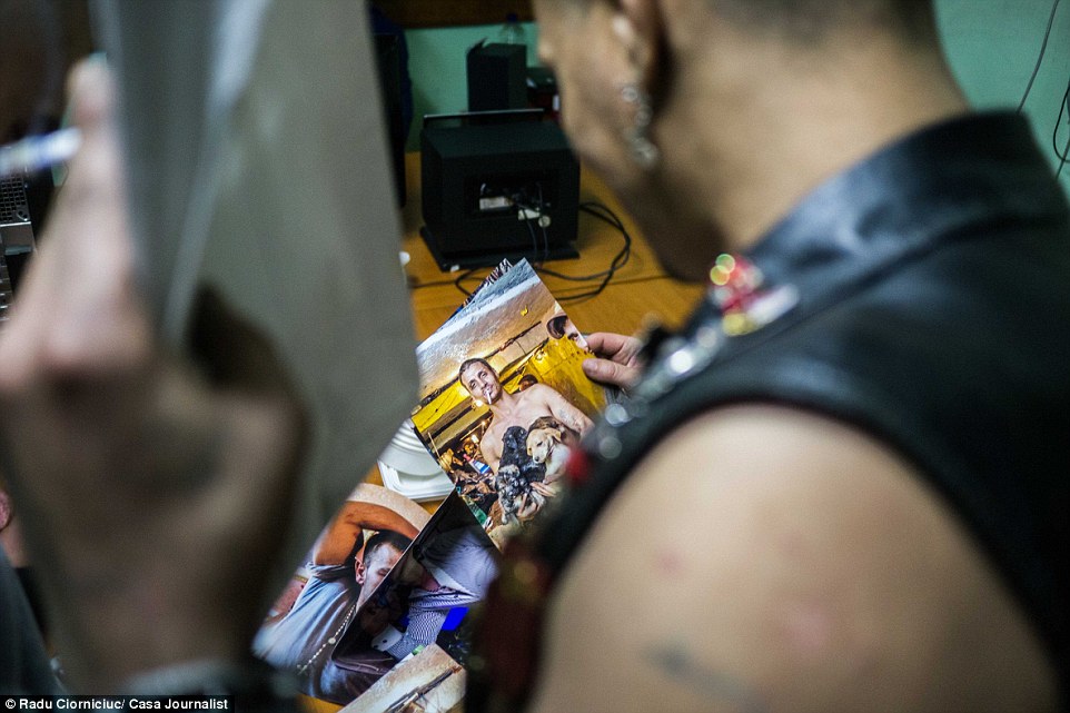 накроманы канализация Бухарест, бездомные общество канализация Бухарест, под улицами Бухареста, Румыния