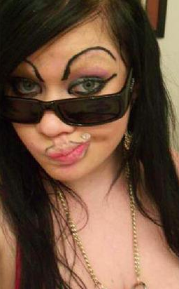 девшуки, ужасные брови, девушки смешные брови, странные брови, не знают как выглядят брови