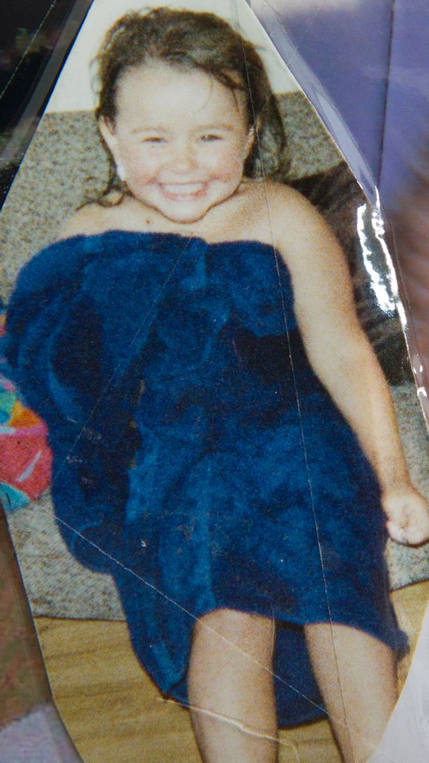 Кристина Бутел - девушка, одержимая желанием выглядеть как собственная карикатура, которая потратила на пластические операции 8 млн руб Кристина Бутел, Krystina Butel, мечтает выглядеть как карикатура, девушка стала карикатурой, пластические операции быть карикатурой