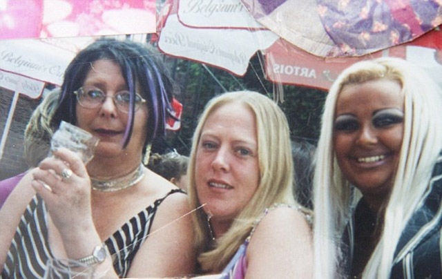 Кристина Бутел - девушка, одержимая желанием выглядеть как собственная карикатура, которая потратила на пластические операции 8 млн руб Кристина Бутел, Krystina Butel, мечтает выглядеть как карикатура, девушка стала карикатурой, пластические операции быть карикатурой