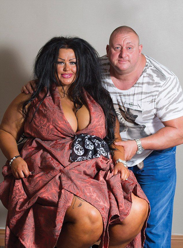 Кристина Бутел - девушка, одержимая желанием выглядеть как собственная карикатура, которая потратила на пластические операции 8 млн руб Кристина Бутел, Krystina Butel, мечтает выглядеть как карикатура, девушка стала карикатурой, пластические операции быть карикатурой