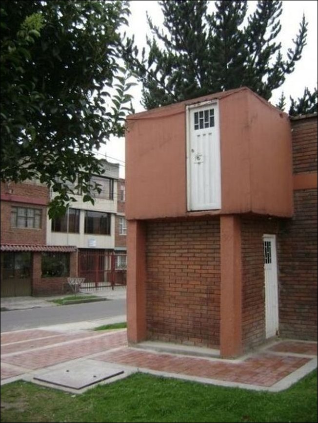 Архитектурные провалы, поражающие своей нелепостью нелепая архитектура, строительные провалы, архитектурные провалы