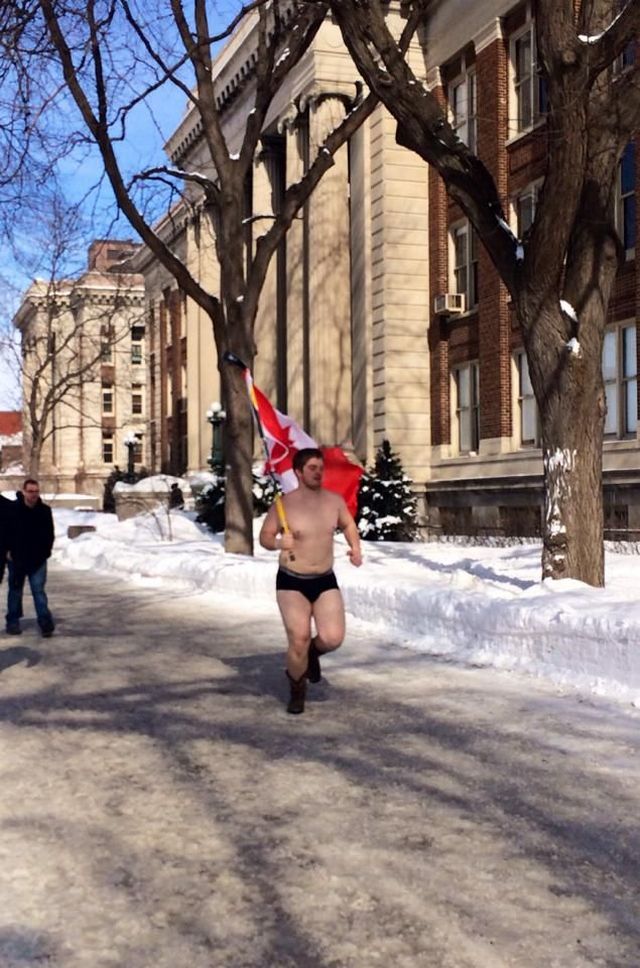 Тем временем в Канаде, meanwhale in Canada