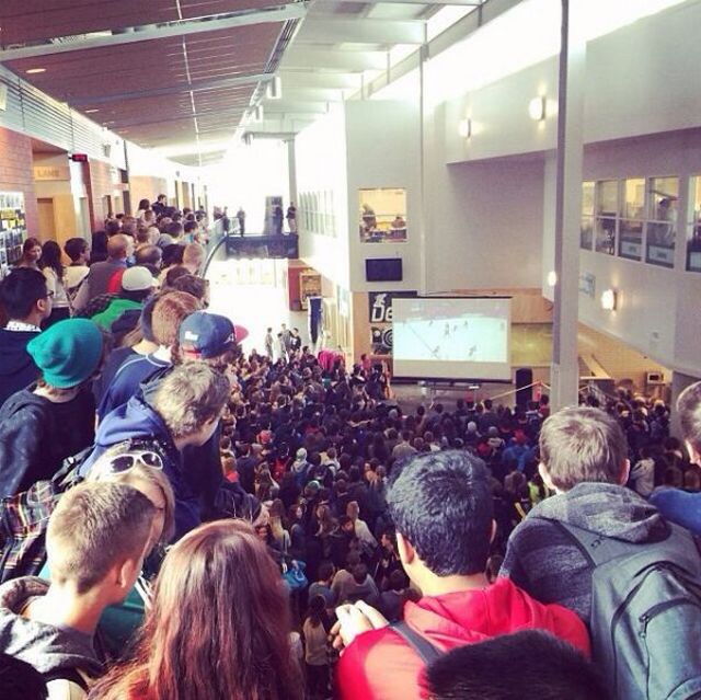 Тем временем в Канаде, meanwhale in Canada