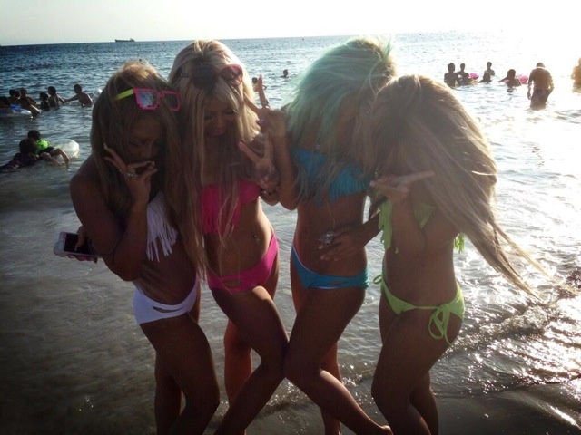 Новая модная тенденция у японской молодёжи япония, мода, тенденция,Face Down Pose