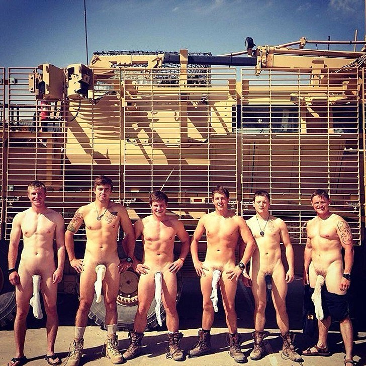 Инстаграм носок на пенисе, мужчины с носком на пенисе против рака, рак яичек 