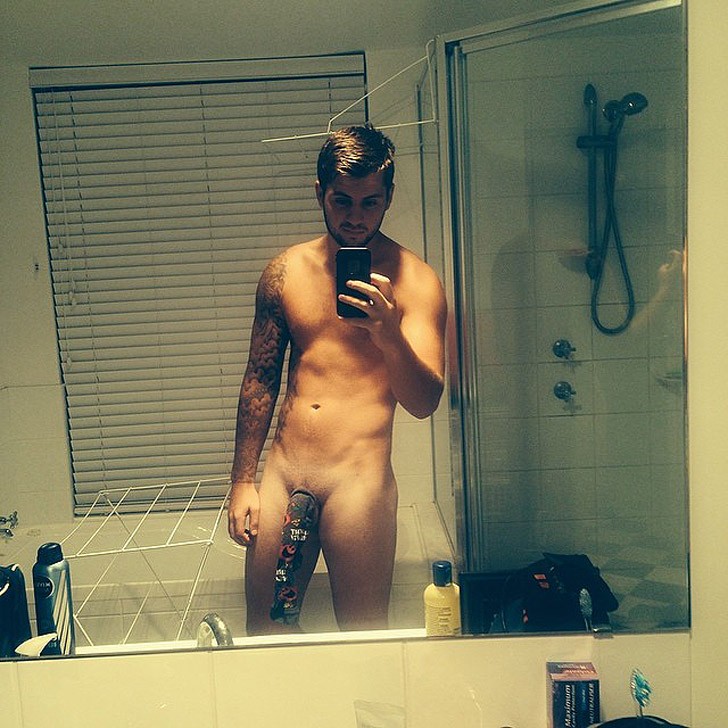 Инстаграм носок на пенисе, мужчины с носком на пенисе против рака, рак яичек 