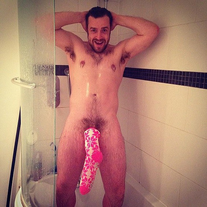 Инстаграм носок на пенисе, мужчины с носком на пенисе против рака, рак яичек 