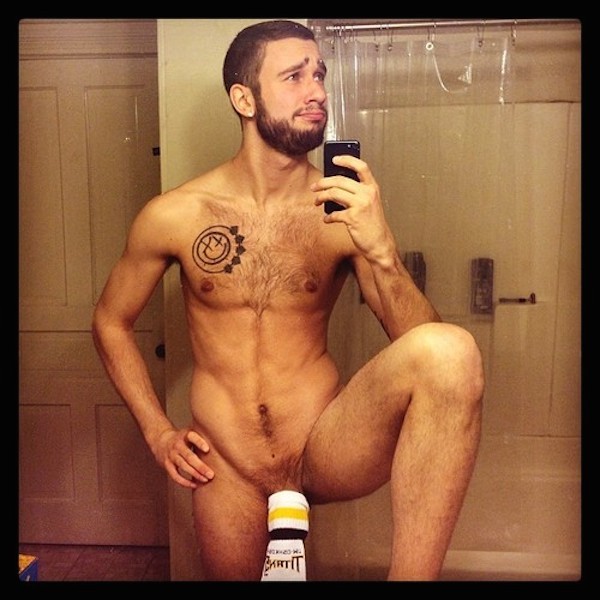 Инстаграм носок на пенисе, мужчины с носком на пенисе против рака, рак яичек 