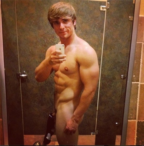 Инстаграм носок на пенисе, мужчины с носком на пенисе против рака, рак яичек 