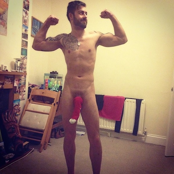 Инстаграм носок на пенисе, мужчины с носком на пенисе против рака, рак яичек 