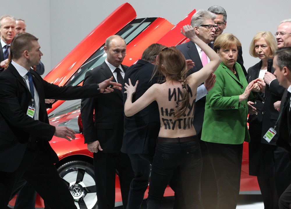 Фотографии, доказывающие, что Путин - настоящий мужик путин - настоящий мужик, архивные кадры Путин, фотографии Путина,