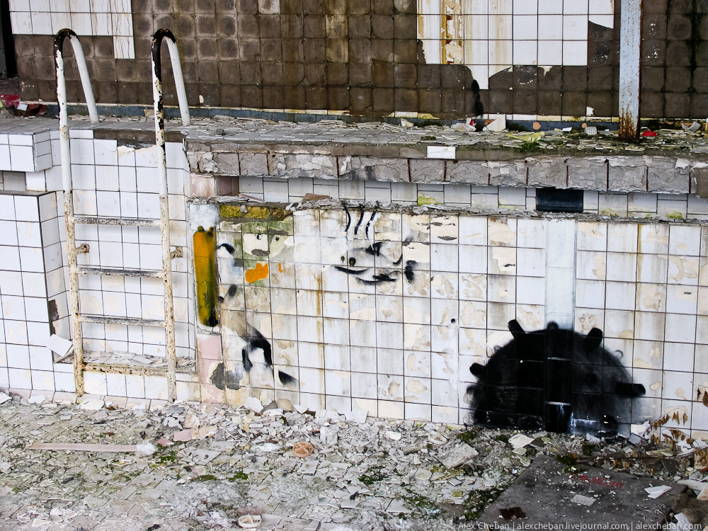 Пугающие граффити Чернобыля, граффити Припять, страшные граффити, стрит-арт Припять Чернобыль