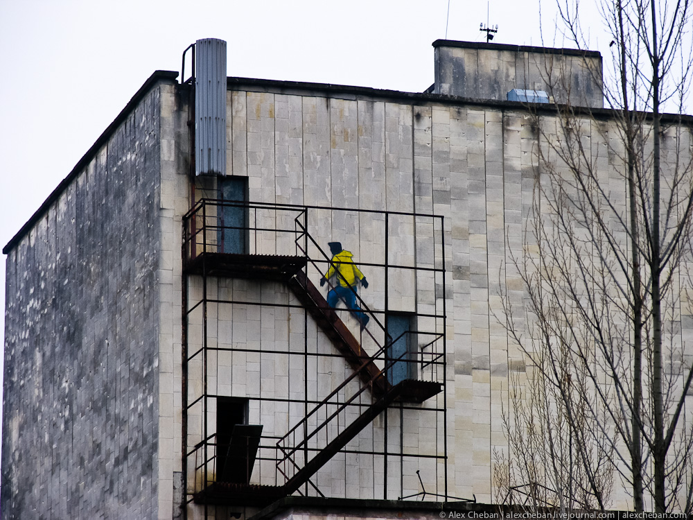 Пугающие граффити Чернобыля, граффити Припять, страшные граффити, стрит-арт Припять Чернобыль