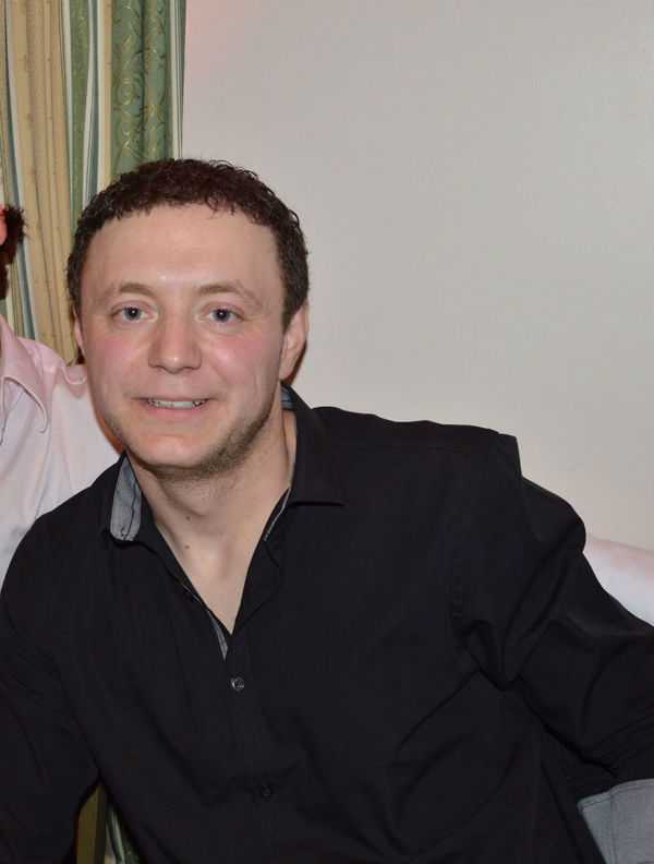 Chris Stoyanov Крис Стоянов, врачи избавили мужчины от лысины