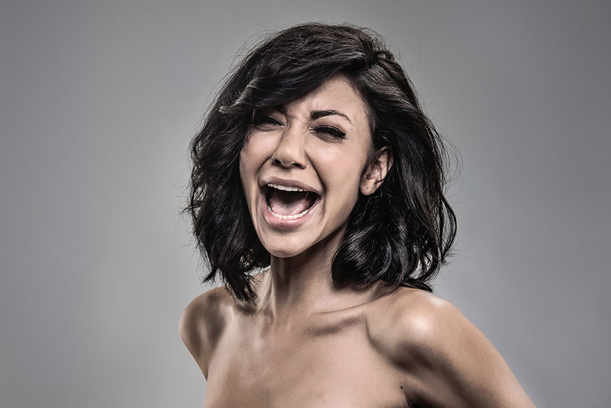 Taser Photoshoot, photographer Patrick Hall, удар электрошокером, лицо электрошокер