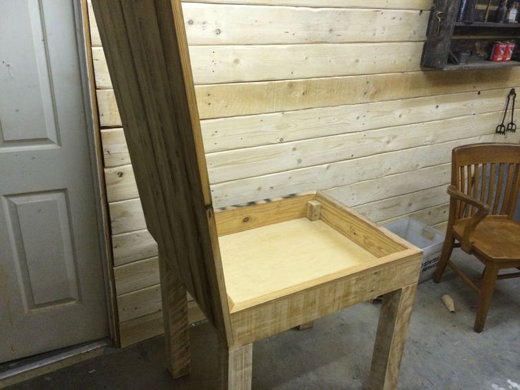 превратил гараж в охотничий домик, гараж в домик охотника, из гаража в уютный домик