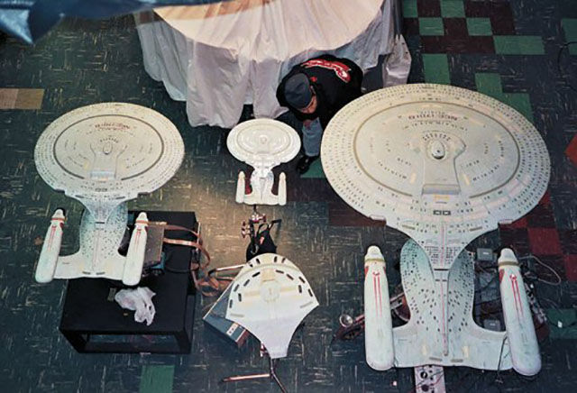 За сколько были проданы знаковые вещи из знаменитых голливудских блокбастеров За сколько проданы вещи из фильмов, сколько стоят вещи из фильмов, вещи фильмы цена