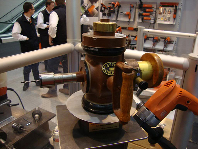 ретро-вещи, из прошлого, изменившихся, до неузнаваемости