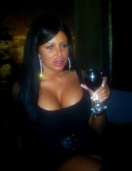 Силиконовые королевы, жертвы пластической хирургии, Сербия, Белград ,Тияна Джуричич Tijana Ðjuričić, Саня Жожич Sanja Jojić