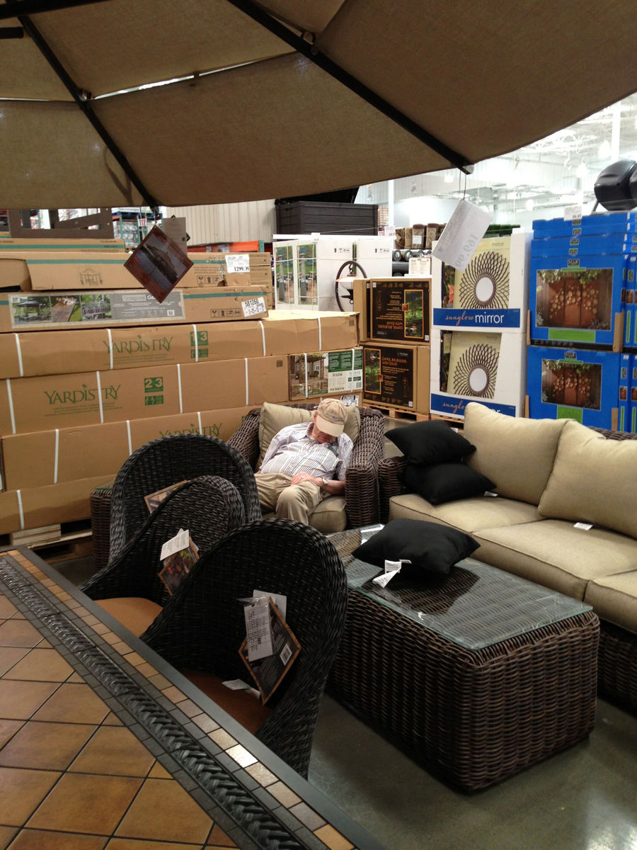 Им просто пофиг, люди которым всё равно