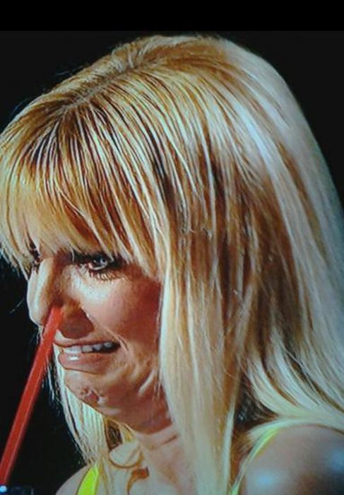 лица, нажать паузу, лица знаменитостей во время паузы, получилось во время паузы