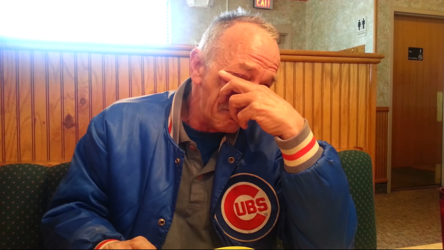 мужчина узнал что станет дедушкой, узнал что у него будет внук, папа скоро станет дедушкой