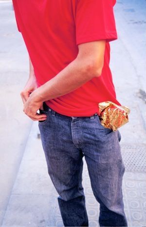 Дом, помещающийся в кармане дом в кармане, дизайнер Мартин Азуа, Martin Azua,