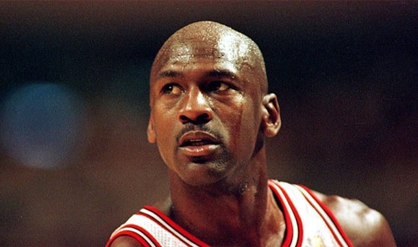 нелепые иски, абсурдные судебные иски, необычные иски суд