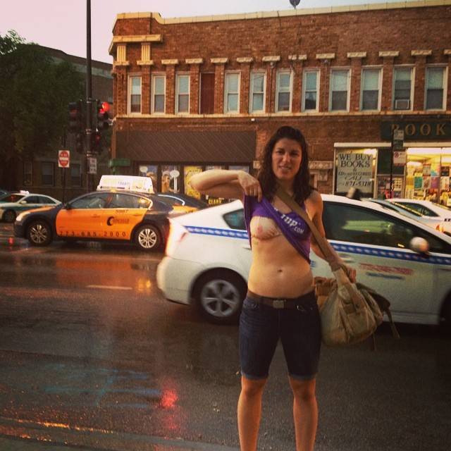 TaTa Top Free The Nipple Robyn Graves and Michelle Lytle, купальник имитирующий грудь