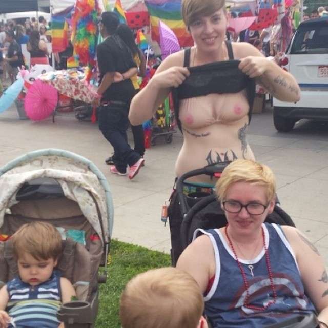 TaTa Top Free The Nipple Robyn Graves and Michelle Lytle, купальник имитирующий грудь