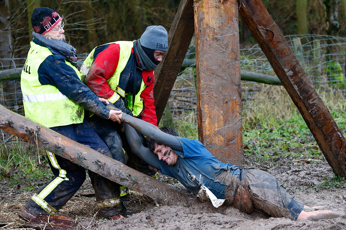 Tough Guy Challenge 2014 - суровое испытание для самых выносливых Tough Guy Challenge 2014, соревнования, испытание, выносливость