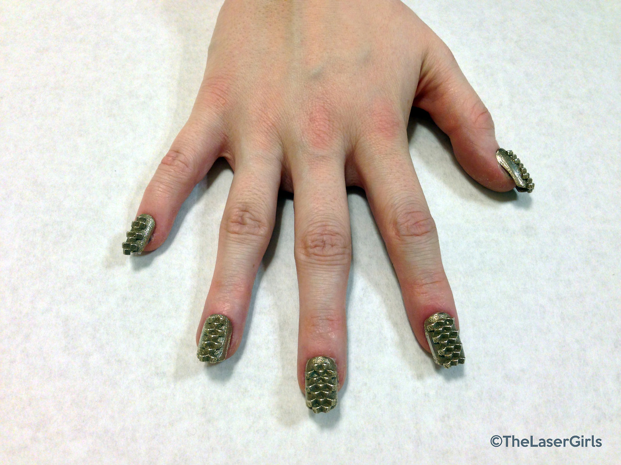 Фактурные, накладные ногти, распечатанные на 3D-принтере