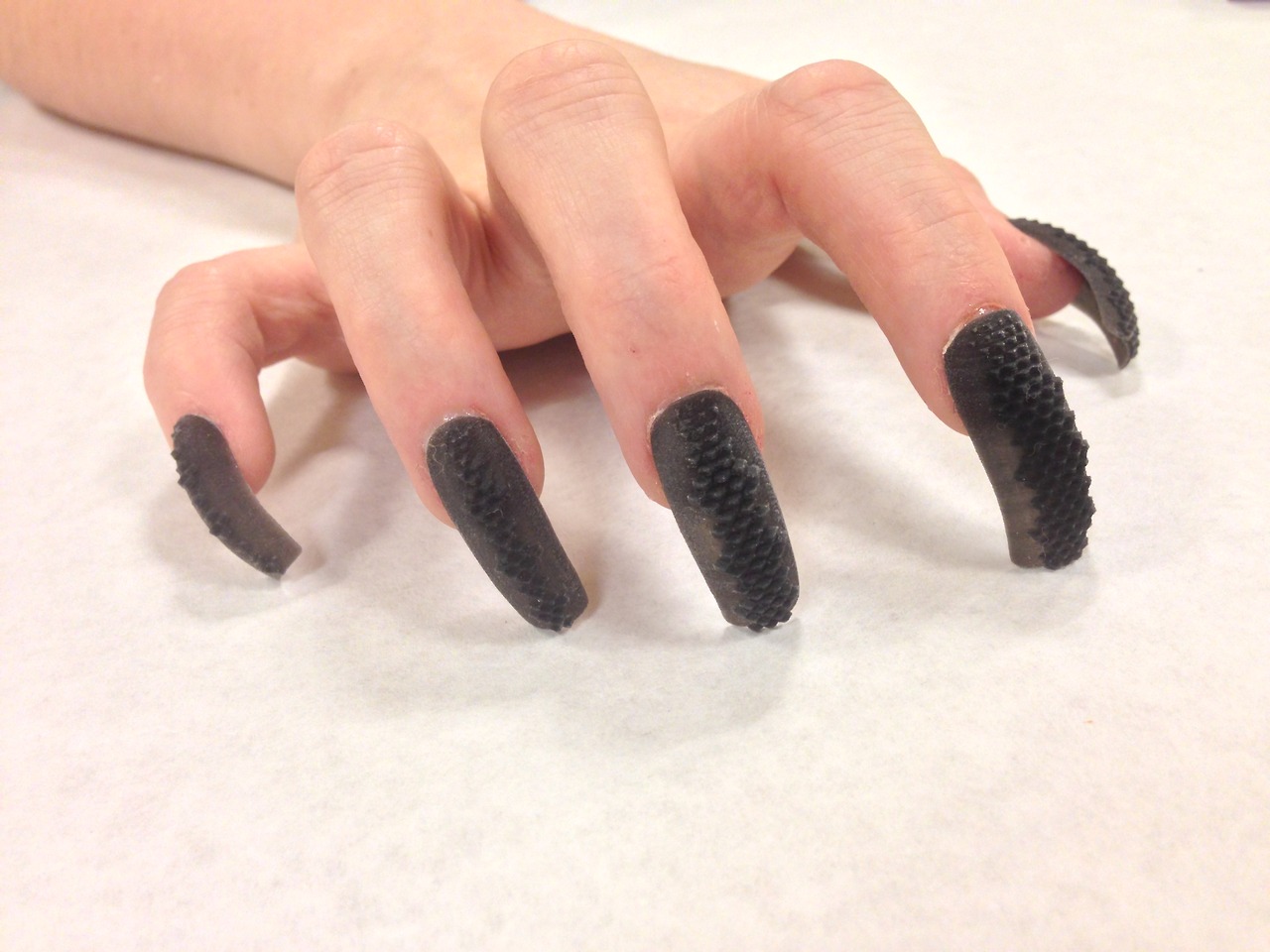 Фактурные, накладные ногти, распечатанные на 3D-принтере