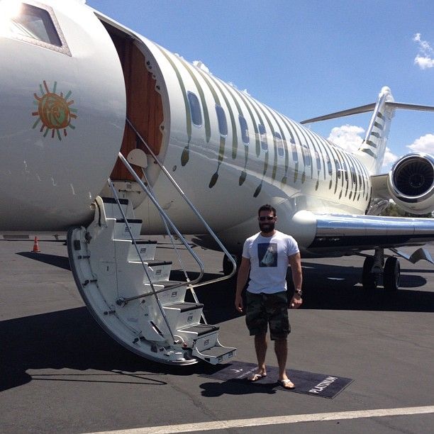 Дэн Билзериан, Dan Bilzerian, роскошная жизнь игрока в покер, король инстаграма, плейбой