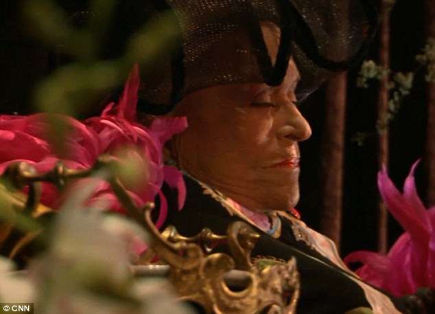 Фееричные похороны, Mickey Easterling, необычные похороны