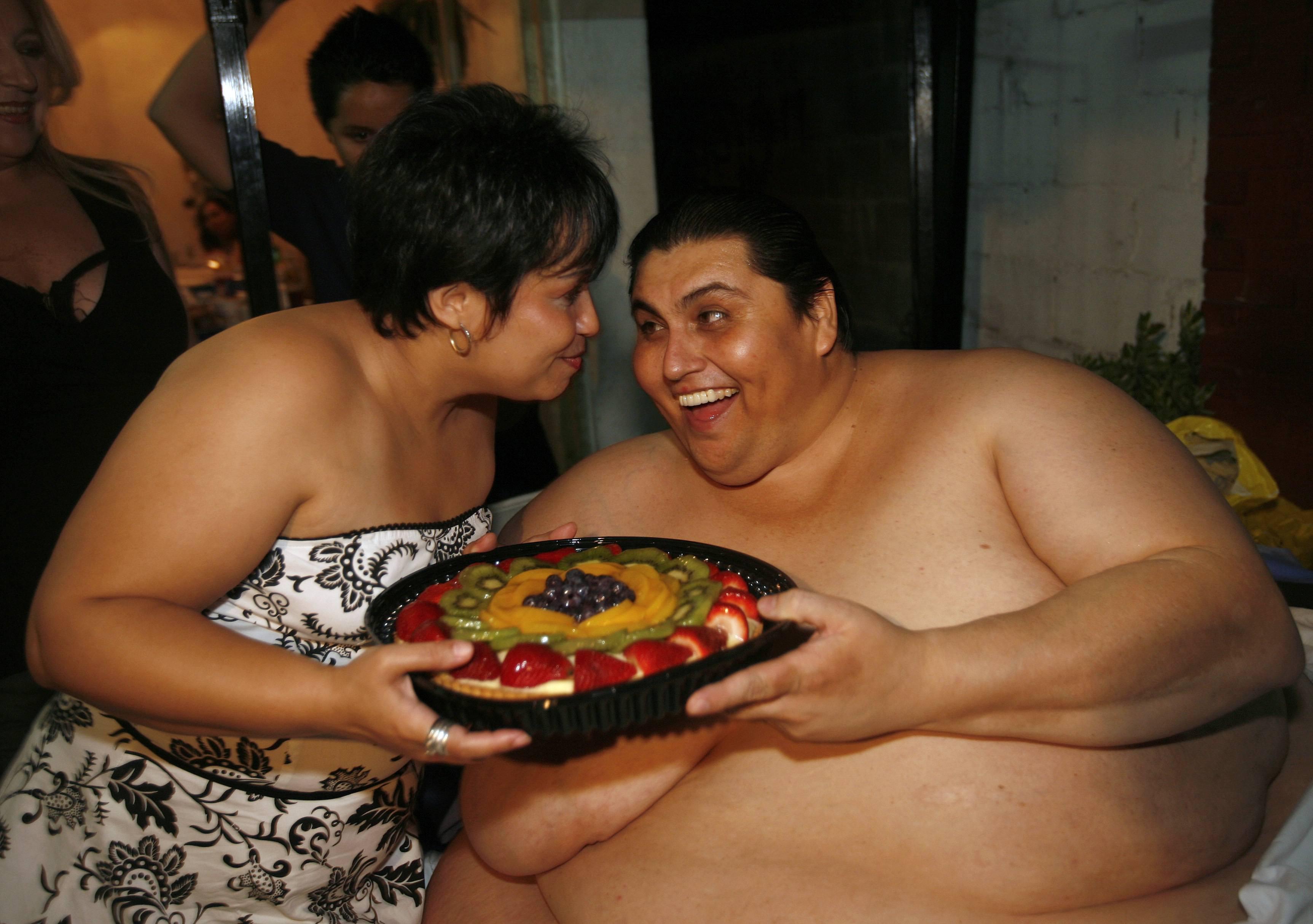 Мануэль Урибе Manuel Uribe, умер самый толстый человек, умер Мануэль урибе