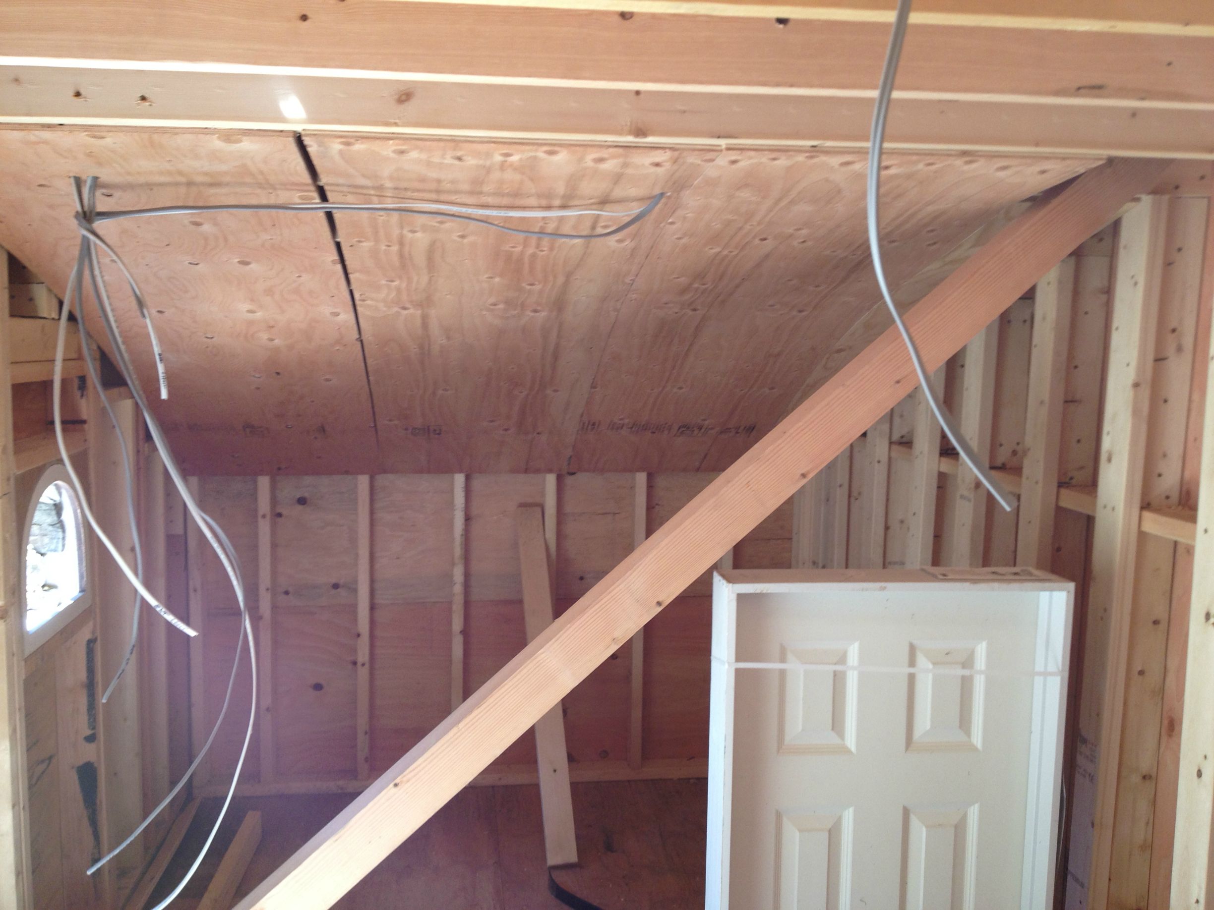 Купил до хоббита, построил домик хоббита, напился благотворительный вечер