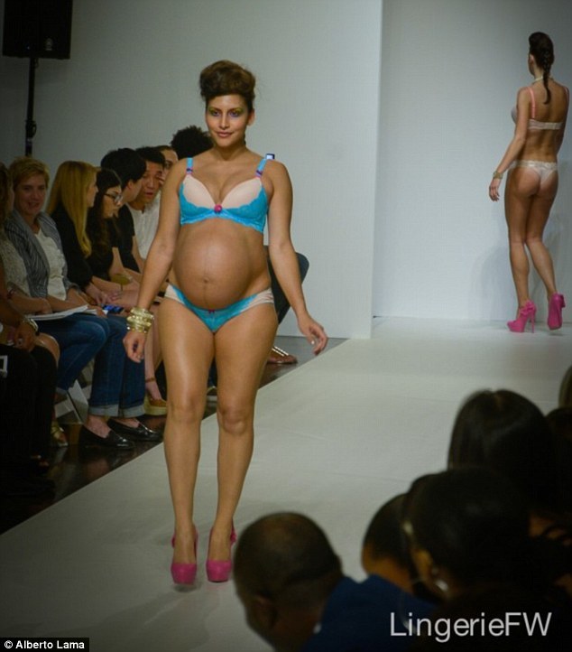 Беременные модели щеголяют в нижнем белье на неделе моды в Нью-Йорке You! Lingerie, Uyo Okebie-Eichelberger, нижнее бельё для беременных