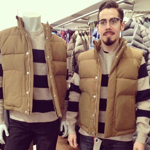 парень превращается в манекен, Стив Венегеас, Steve Venegas, парень становится манекеном пока жена ходит по магазинам