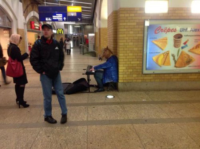 Люди со странностями,  нелепые поступки, странные смешные люди