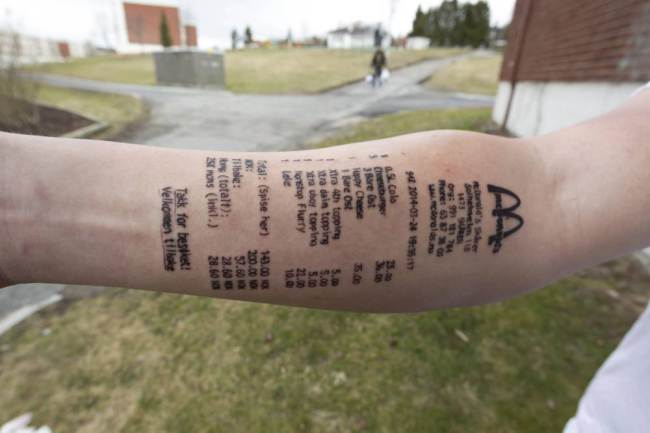 Подросток сделал татуировку чека из Макдональдс, Stian Ytterdahl McDonald's