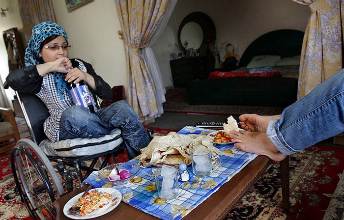 Фатима и Ахмад, супружеская пара инвалидов, дополняют друг друга, история любви инвалидов