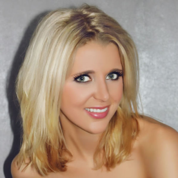 Элизабет Рейн, Elizabeth Raine, девственность на аукцион, девственность на продажу, 500000 за девственность