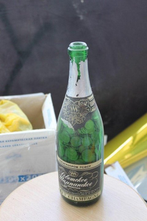 нашел вещи на балконе, убрался на балконе, вещи забытые на балконе