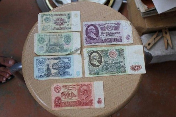 нашел вещи на балконе, убрался на балконе, вещи забытые на балконе