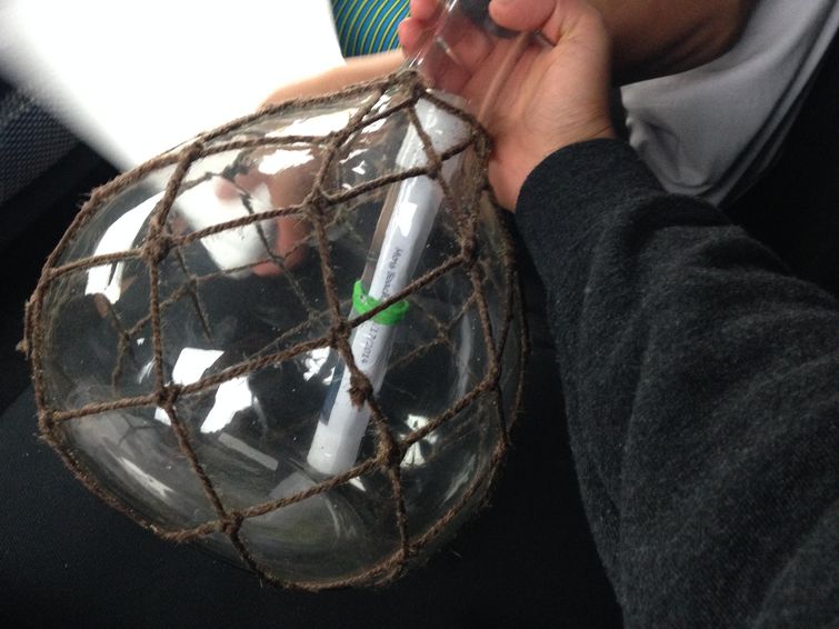 история сообщения в бутылке, история послания в бутылке, трогательное послание в бутылке